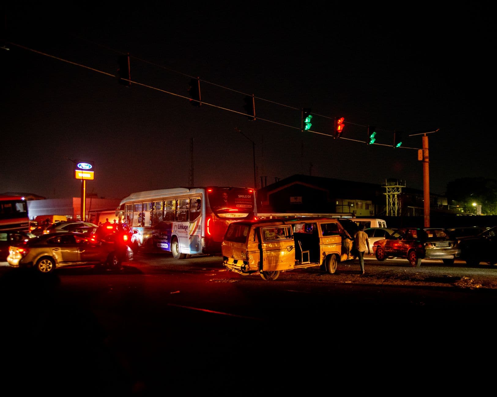 2 buses collide in southern Peru, killing 5 and injuring 16